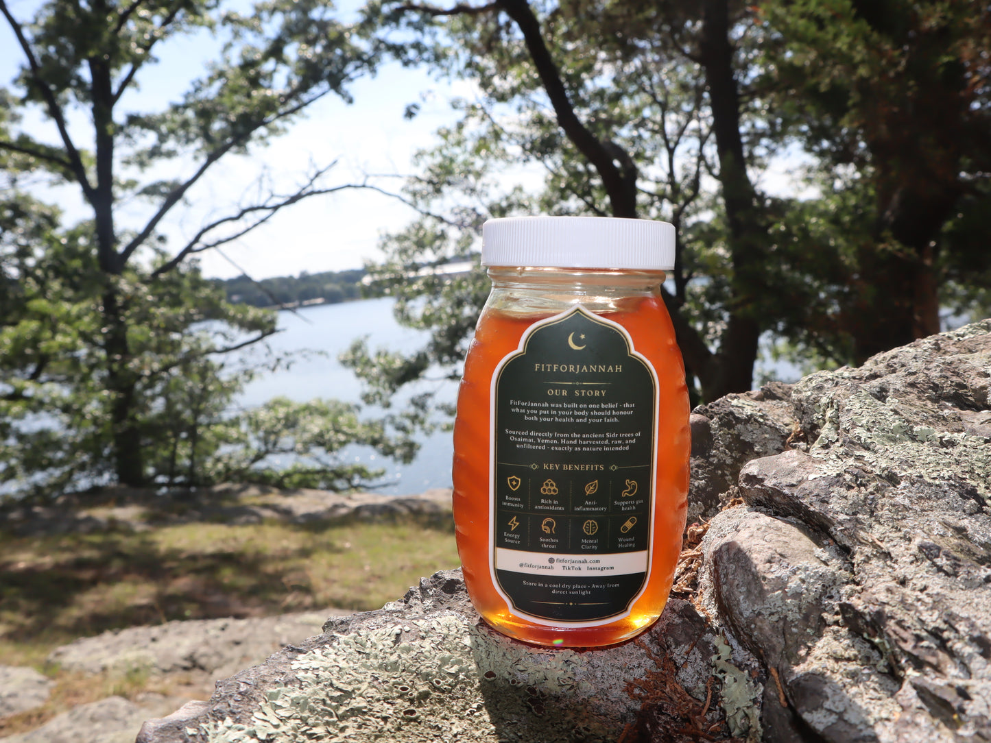 Premium Sidr Honey from Wadi Do'an — Raw & Unfiltered, Hand-Harvested in Yemen